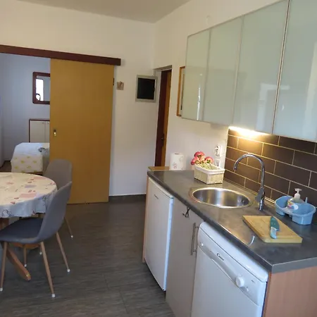 Local Family A3 Lägenhet Fažana